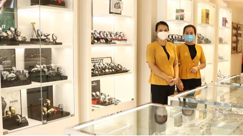 Showroom Hà Nội Watch nằm tại khu trung tâm, thuận tiện di chuyển