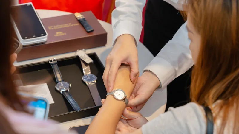 Giá trị Hà Nội Watch dành cho khách hàng đam mê đồng hồ