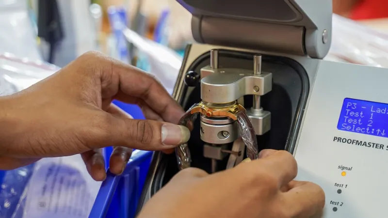 Mua sắm, bảo hành và bảo dưỡng tại Hà Nội Watch